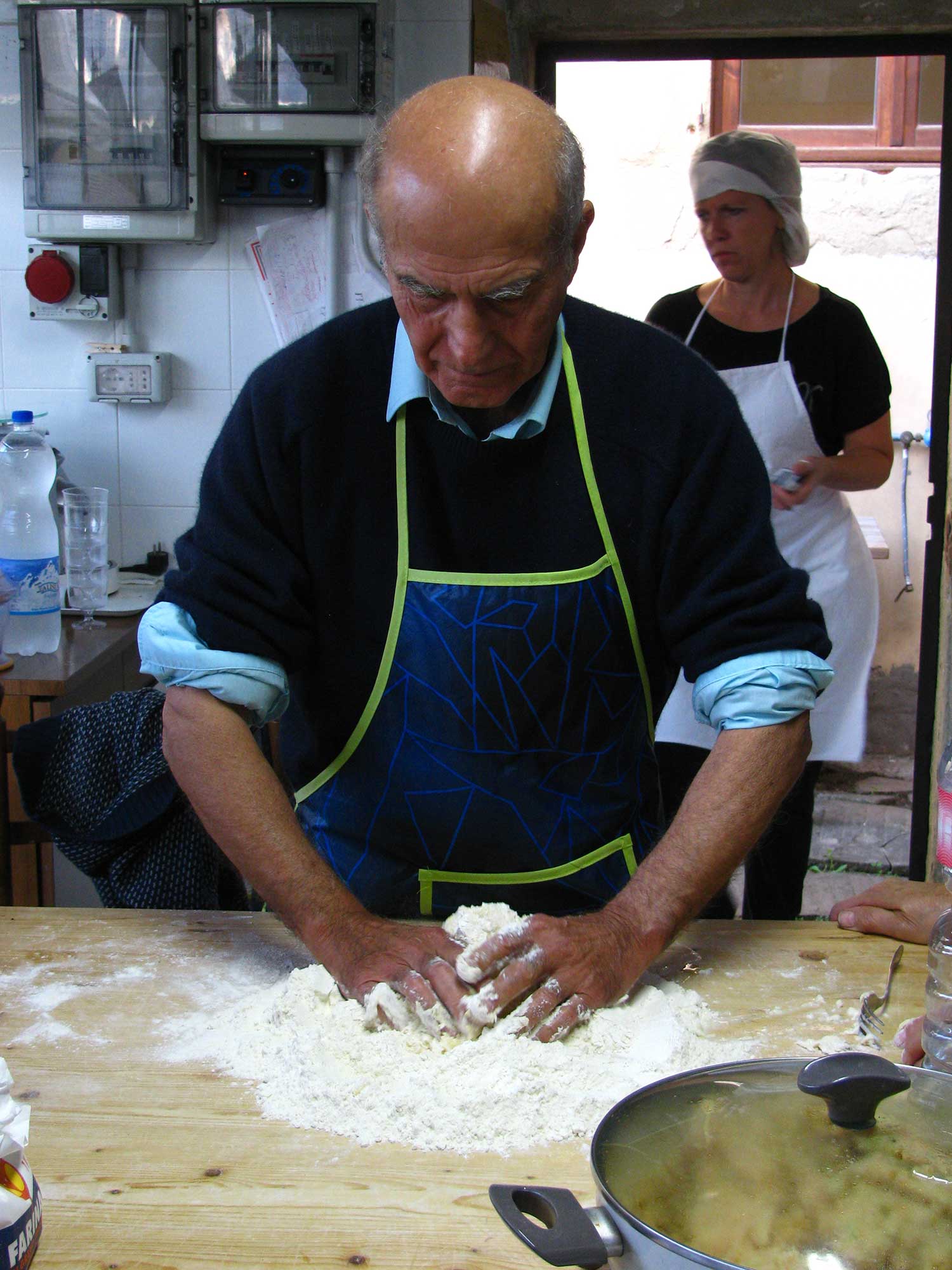 Mani in pasta per imparare la vera cucina italiana e toscana 